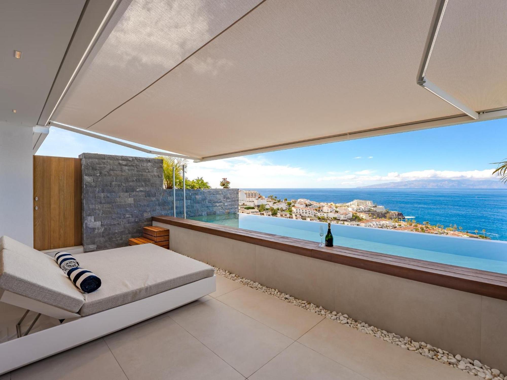 Aquasuites Luxury Penthouse A03 Acantilado de los Gigantes Exterior photo